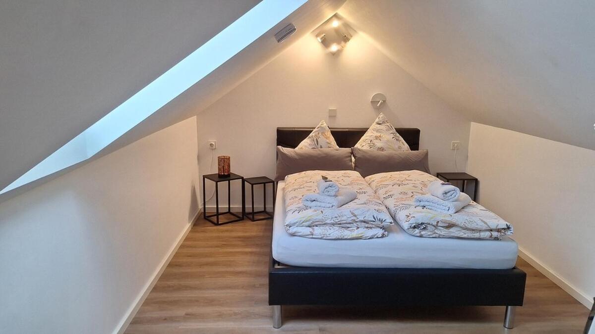Auszeit2 Erfurt - Stilvolle Dachwohnung Mit Parkplatz - Zentrumsnah Εξωτερικό φωτογραφία